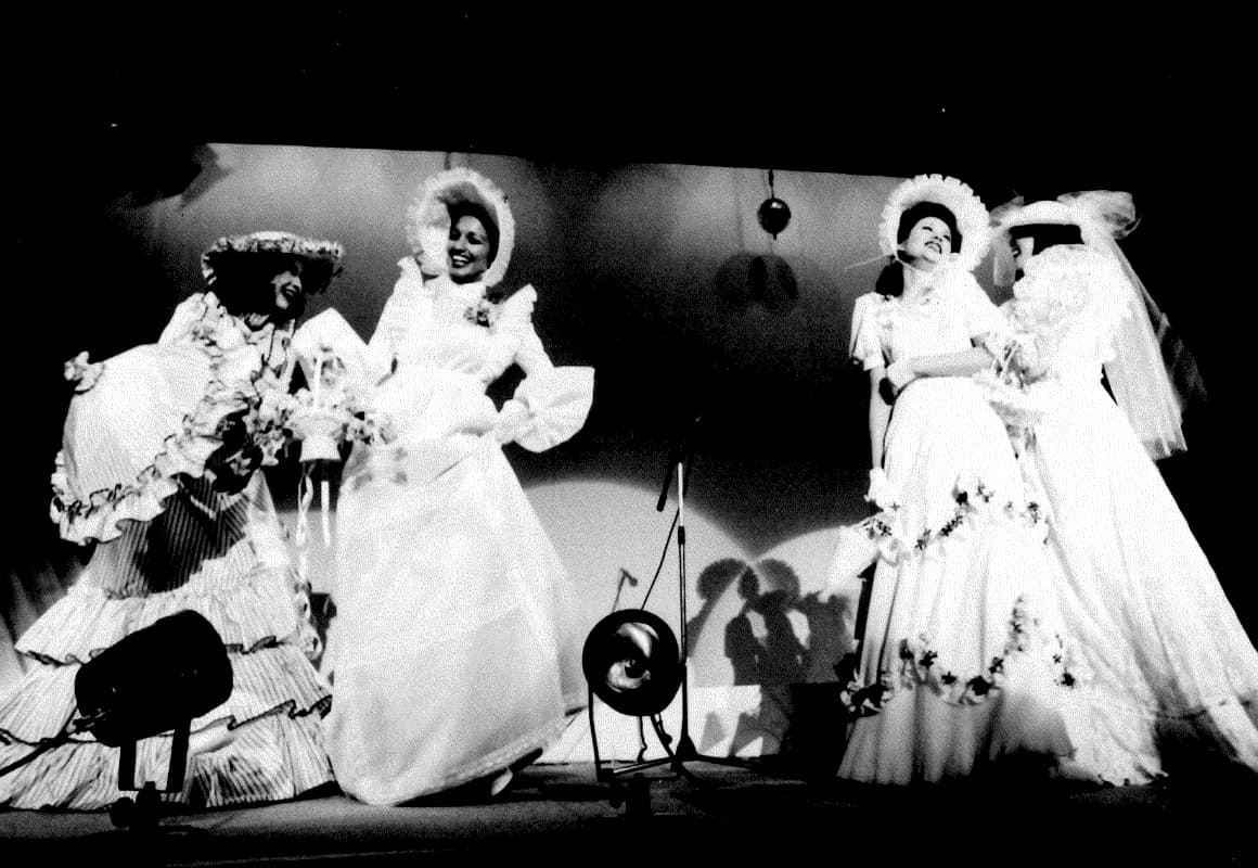 1974「結婚舞踏会への招待」