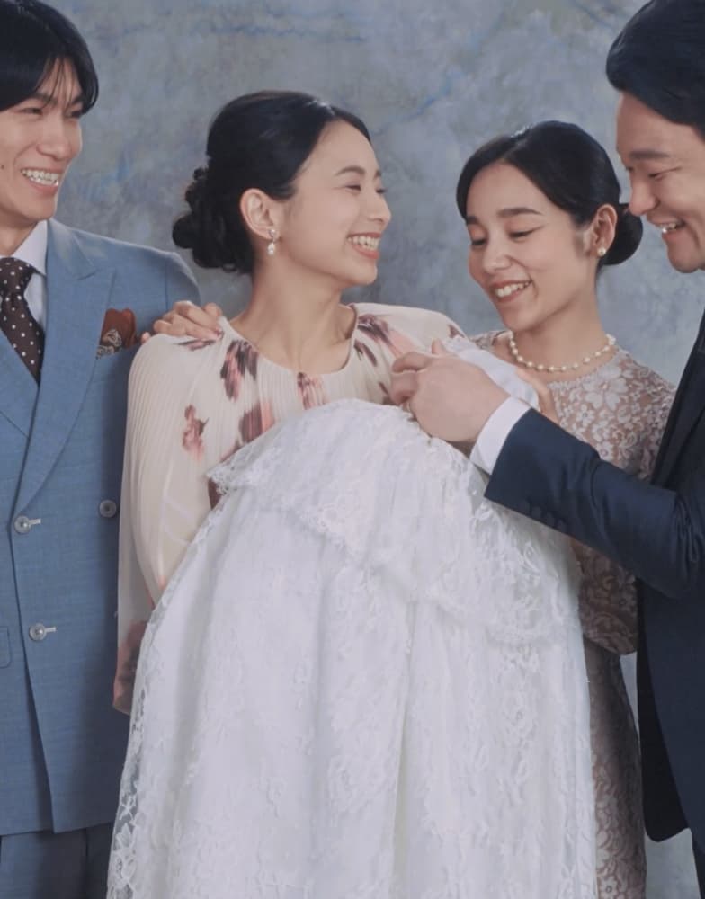 お子様のベビードレスへ