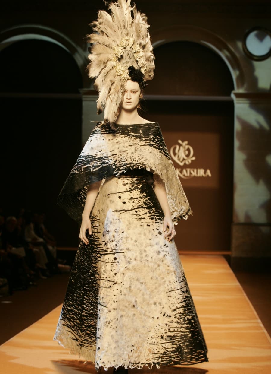 メトロポリタンミュージアムに所蔵されたWASHI-MODEドレス